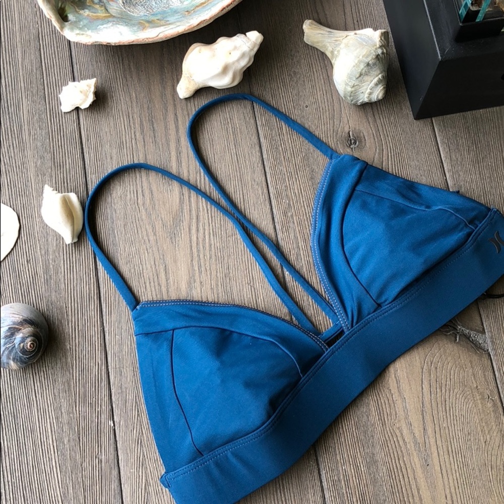 Hurley bikini - Picture 3 of 6